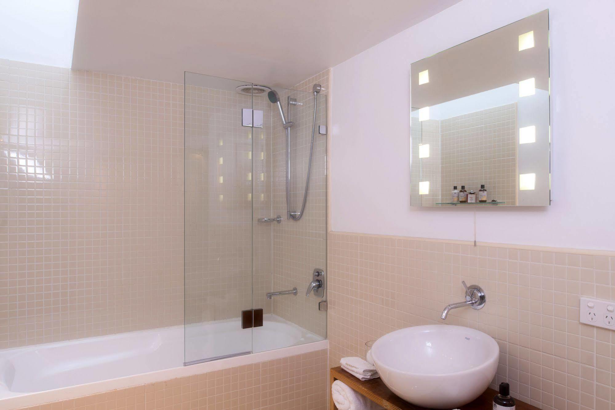 Twofourtwo Boutique Apartments Launceston Exteriér fotografie